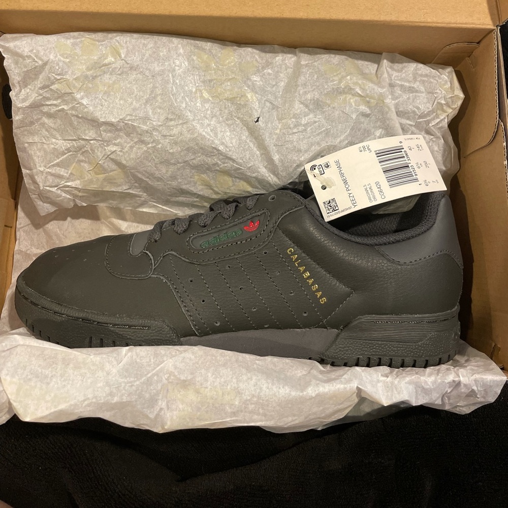 Yeezy Calabasas Sneaker